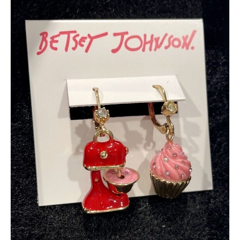 New Betsey Johnson Gold Tone Mixer & Cupcake Mismatch Drop Earrings